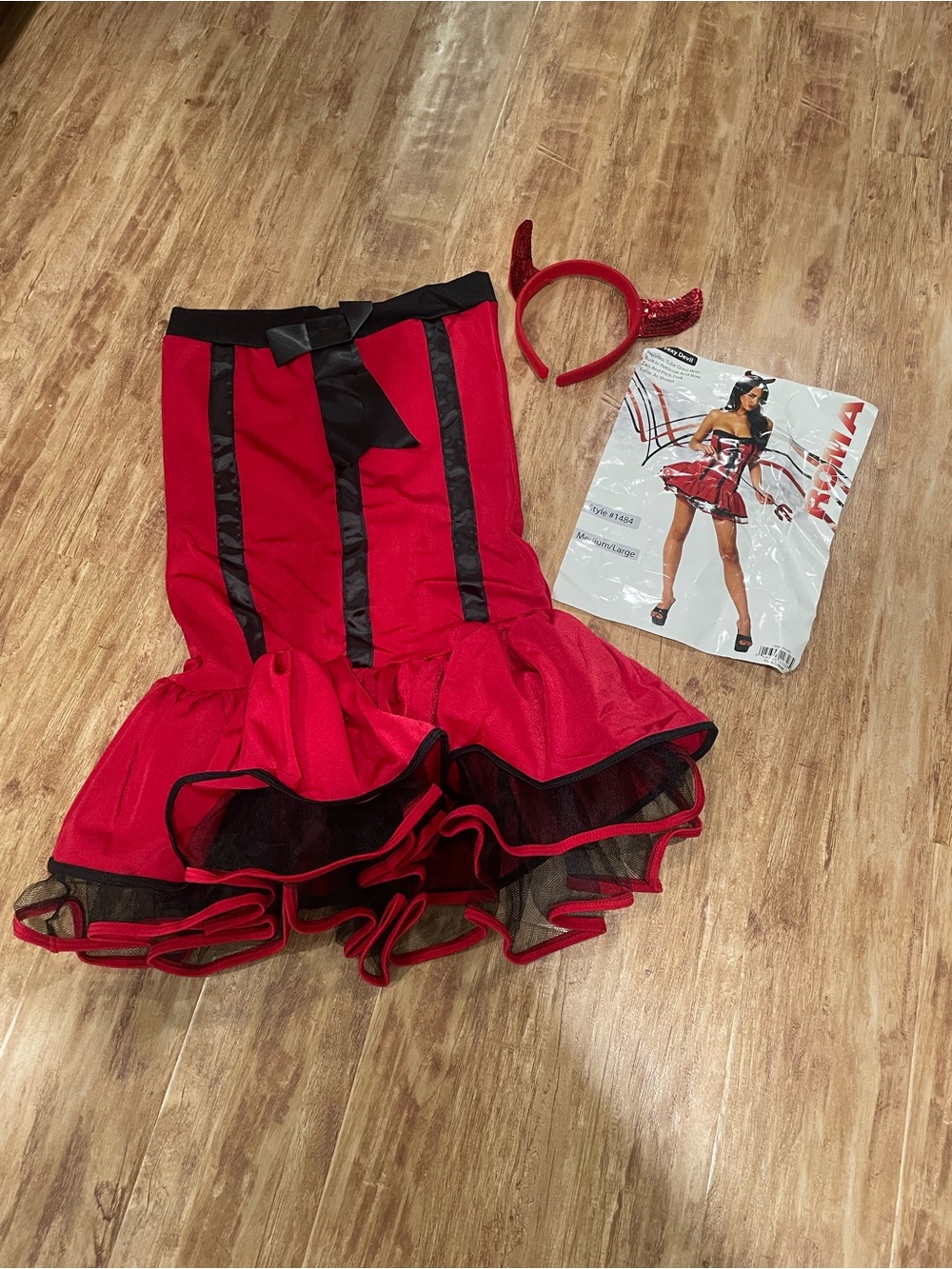 Sexy Women's Devil Costume (M/L)